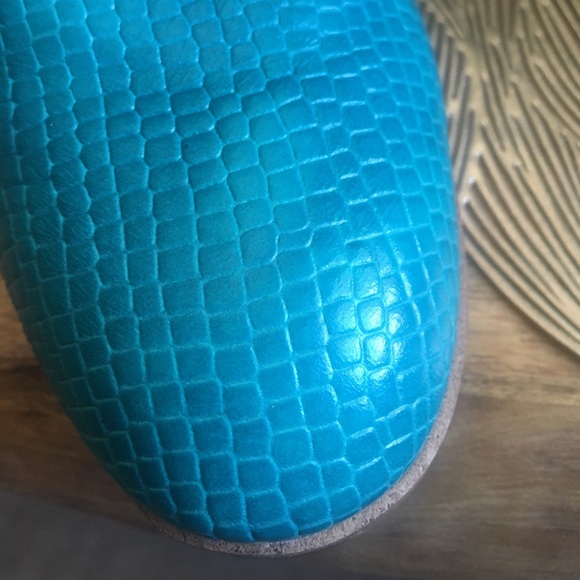 Loucos and Santos boot. Famous brand in Brazil. Leather - Size: 6 (fits size 7). - Picture 8 of 12